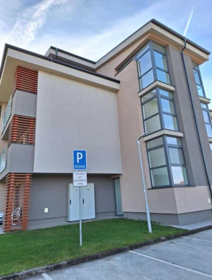 Diamond - Luxusny Apartman Marco Podhajska Ngoại thất bức ảnh